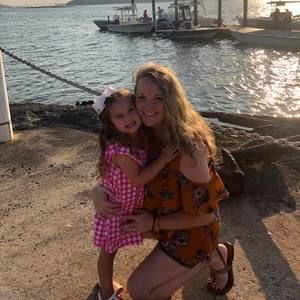 Meet your Posher, Lauren